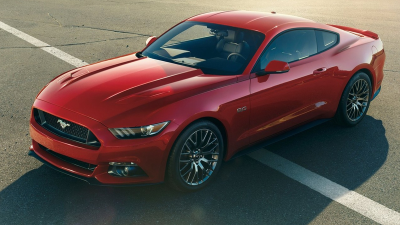 V8 vs V6 Mustang